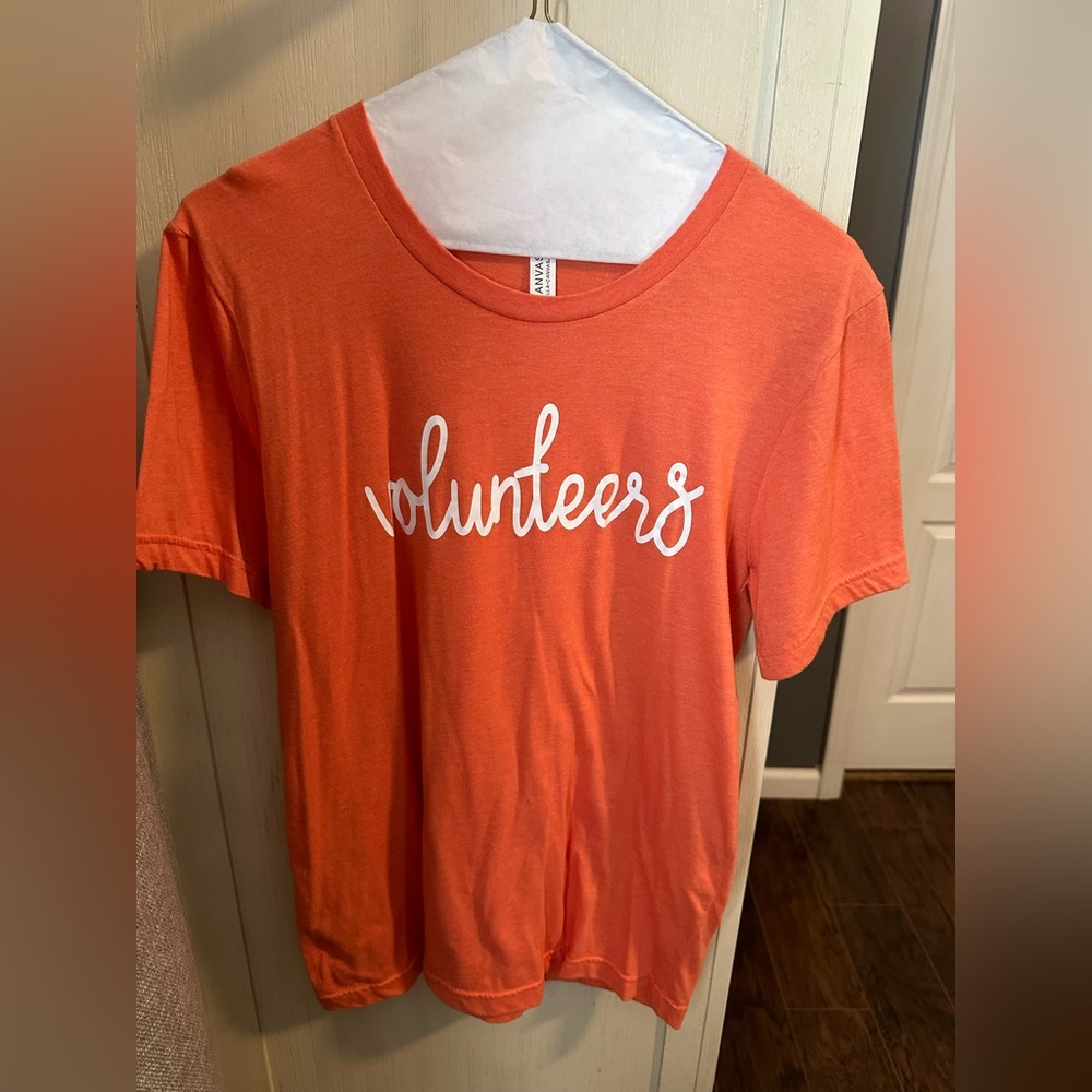 Volunteer TN women’s top